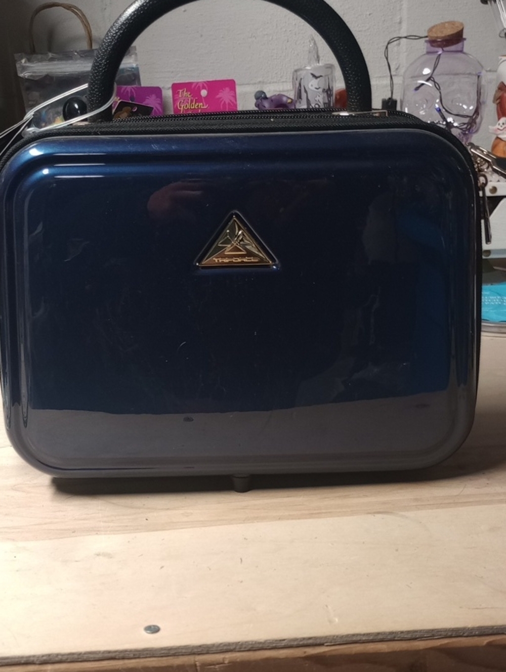 Blue Hard-Shell Women's Carry Bag